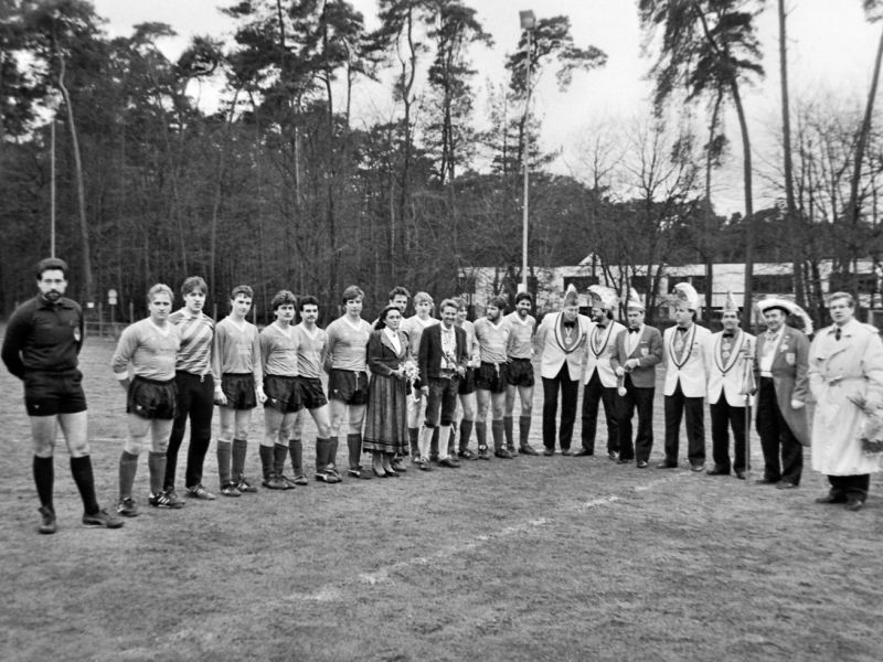 sportplatz-001