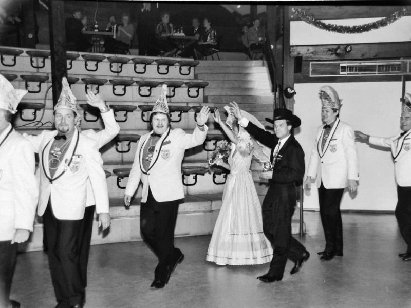 gemeinschaftsball-001